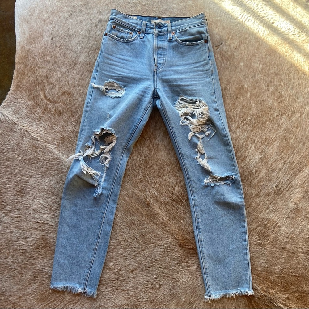 Levi Icon Wedgie Distressed Straight Jeans
